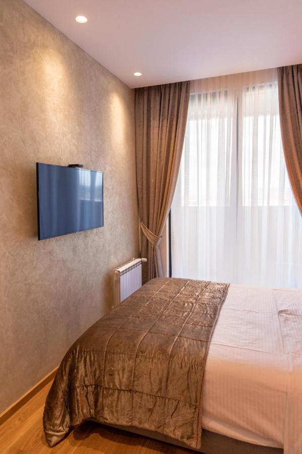 Dali Apartments Pupin Palace โนวีซาด ภายนอก รูปภาพ