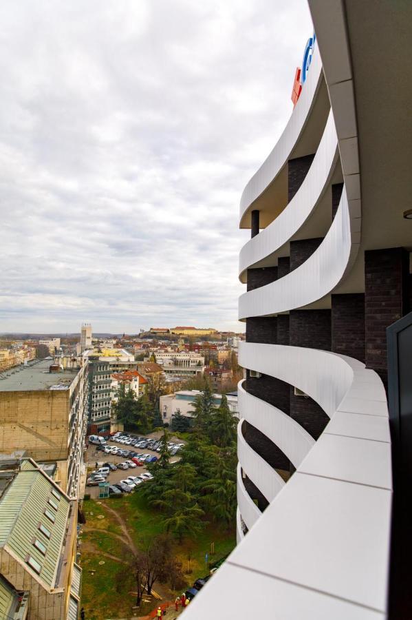 Dali Apartments Pupin Palace โนวีซาด ภายนอก รูปภาพ